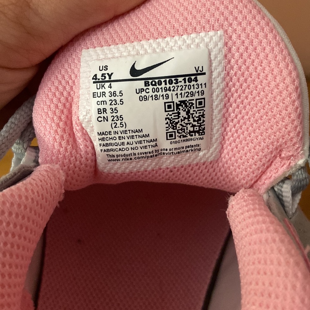 never have worn !! - Picture 2 of 4